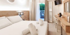 JUNIOR FAMILY SUITE WITH GARDEN VIEW 36[m2]